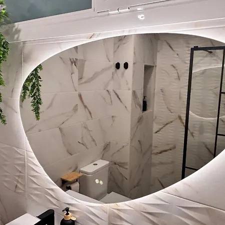 Apartamento Primera Línea De Playa Paseo Marítimo Perla 5 *